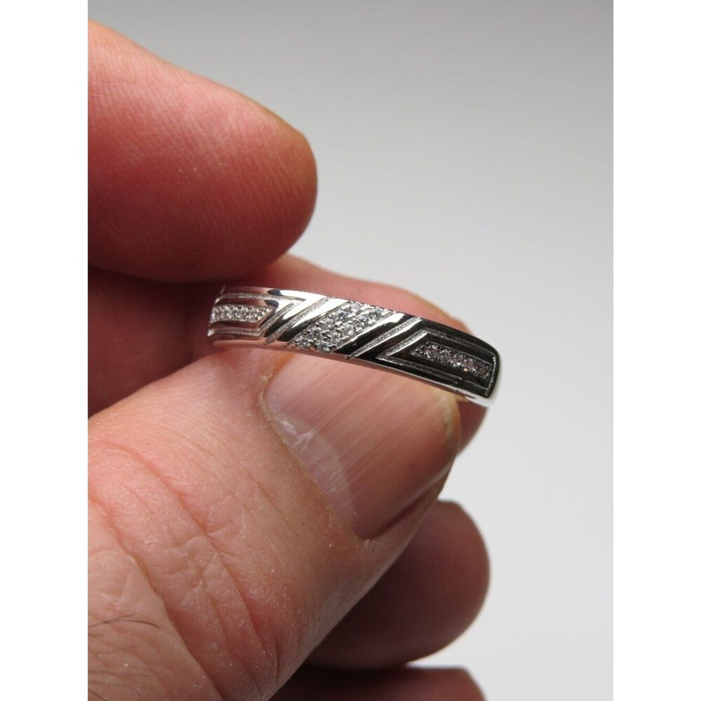 *925 Sterling Silver Diamond Band